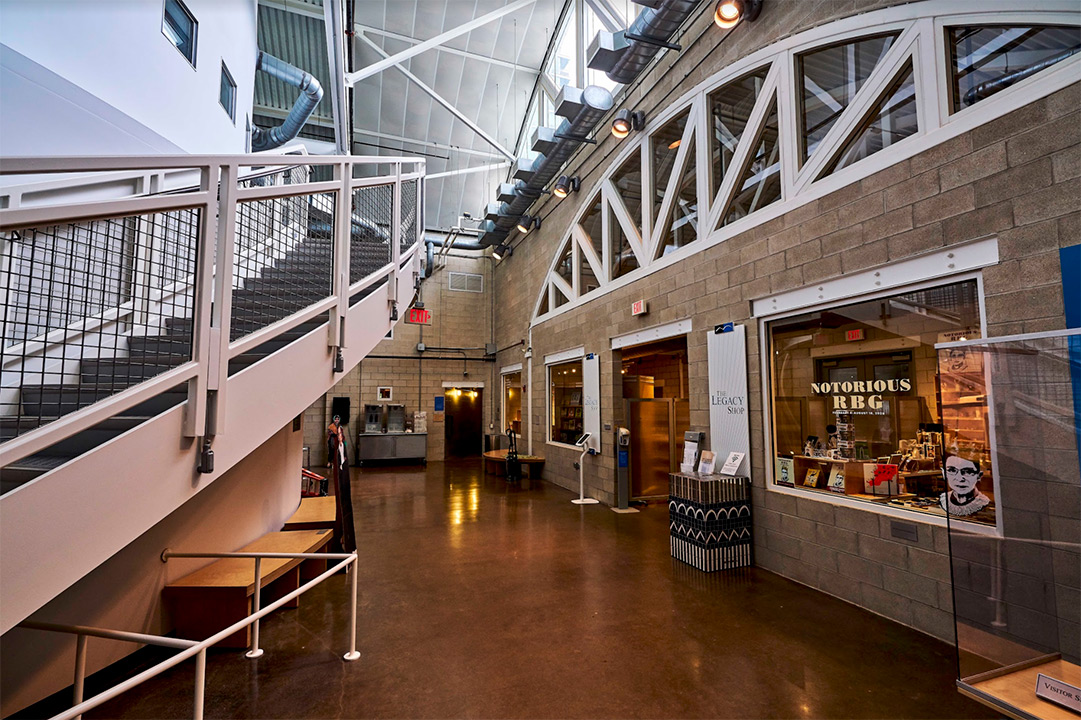 illinois holocaust museum